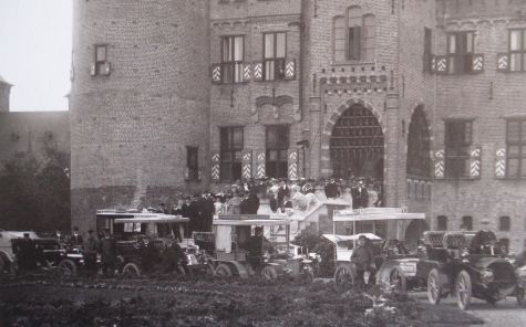 Begin van een autotocht bij De Haar, c. 1900