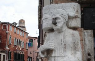 Moor aan de Fondamenta dei Mori, Venetië