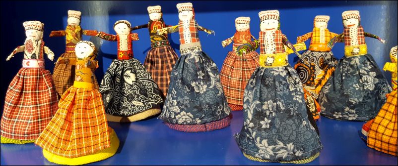 In de winkel van het Klederdrachtmuseum