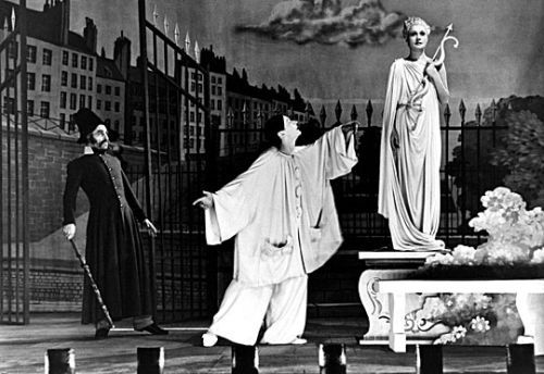 Still uit een voorstelling in Les enfants du paradis